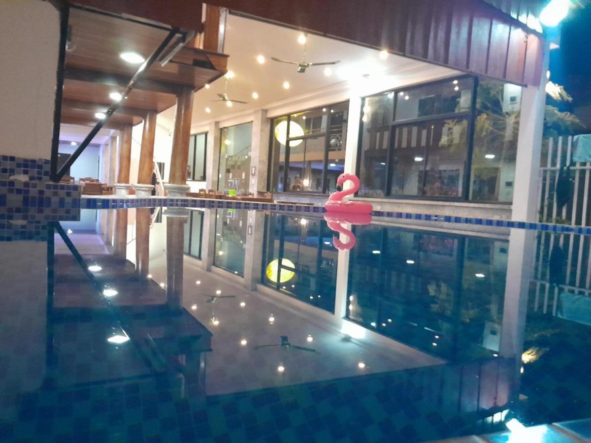 Lacasa Vang Vieng Hotel Exterior photo